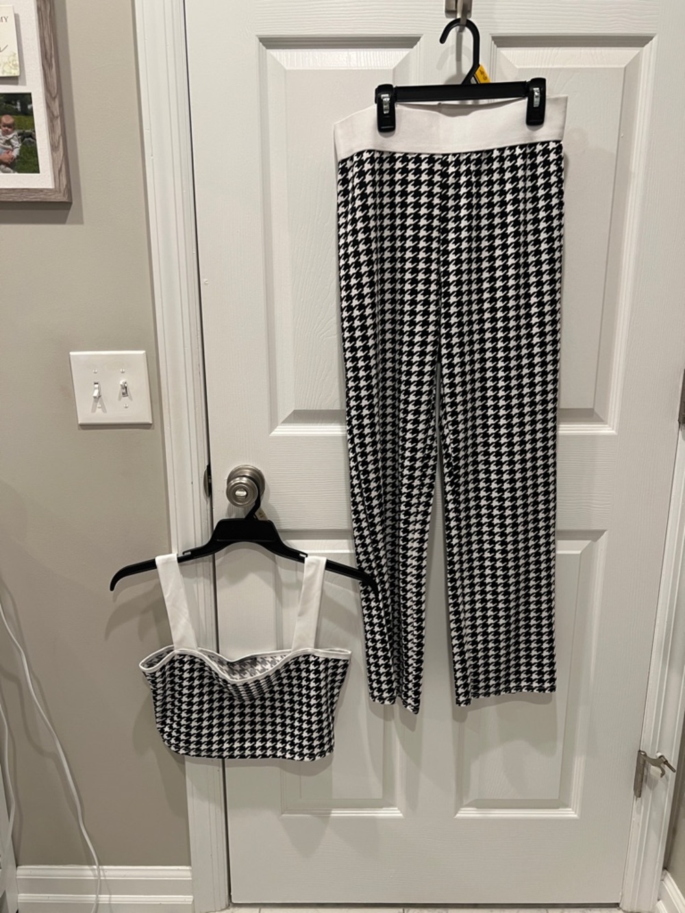 White & Black Women’s set